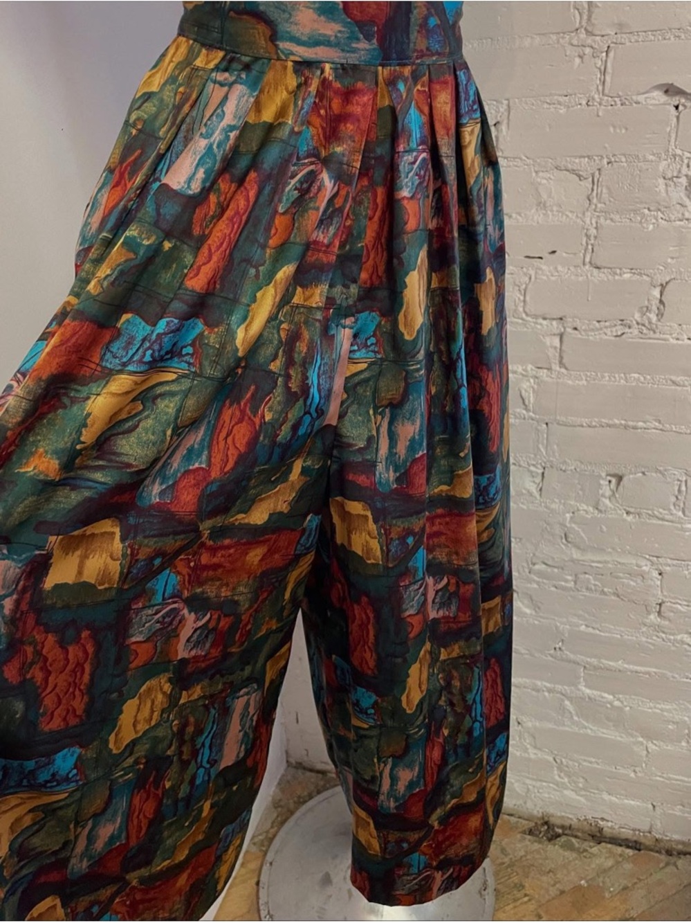 Multicolor Abstract Print Culottes - Picture 2 of 3
